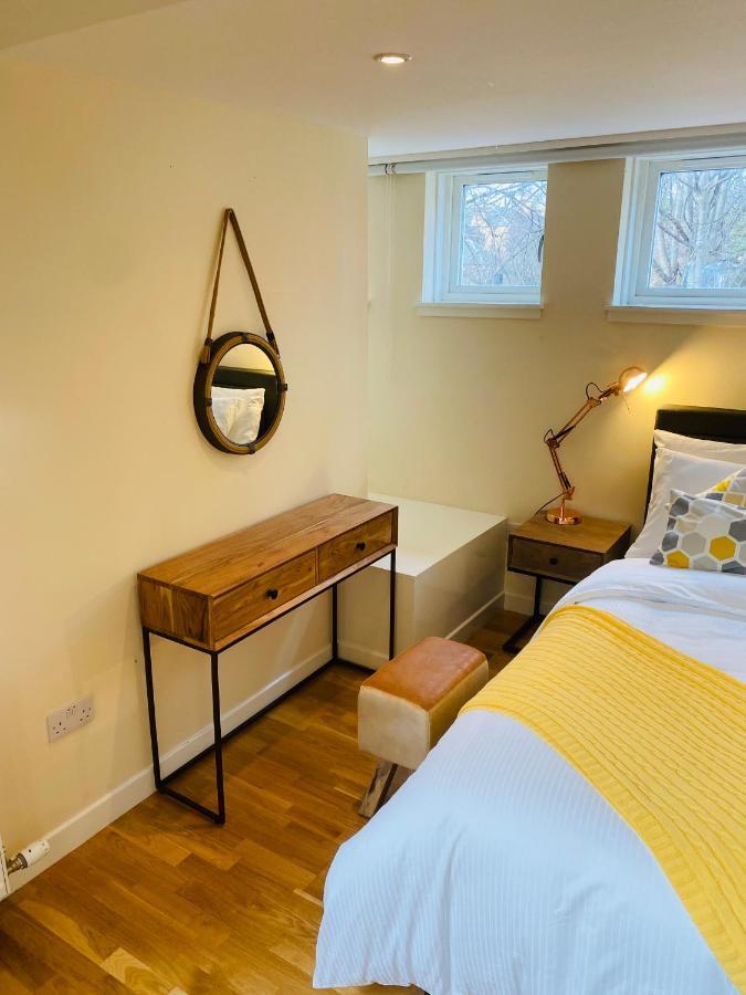 2 Bed 2 Bath With Private Parking Apartment Edinburgh Luaran gambar